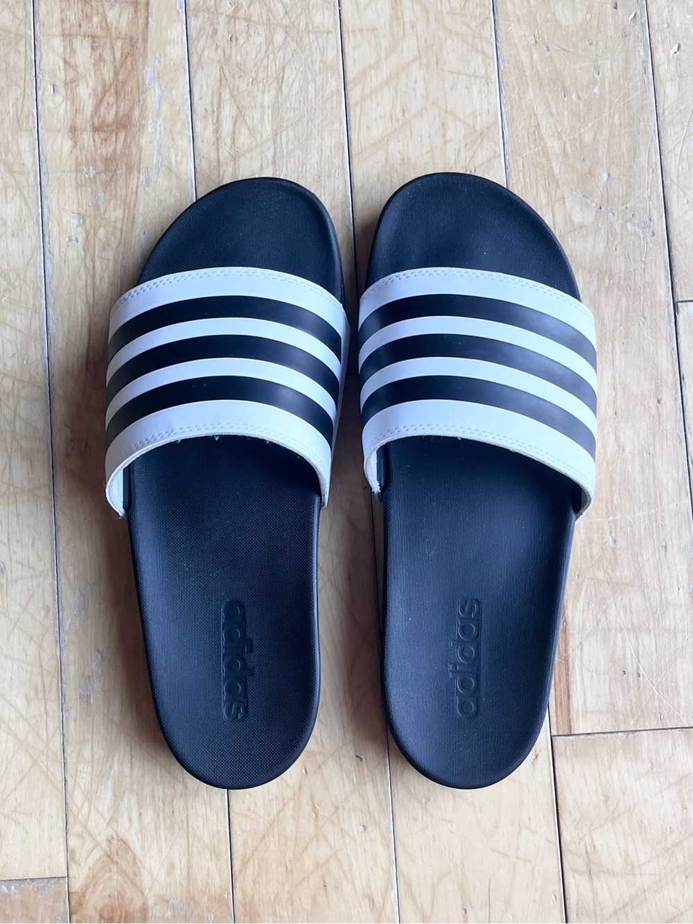 Adidas Classic Black‑and‑White Sport Slides Size 11